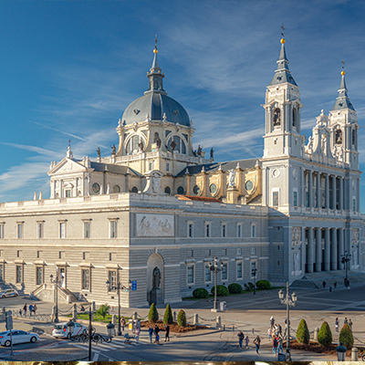 viagens-sagradas-madrid-catedral-almudena