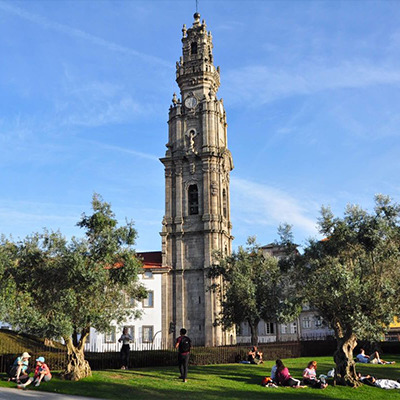 viagens-sagradas-portugal-porto-torre-clerigos